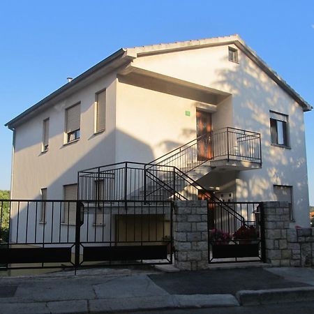 Apartment Razum Pola Esterno foto