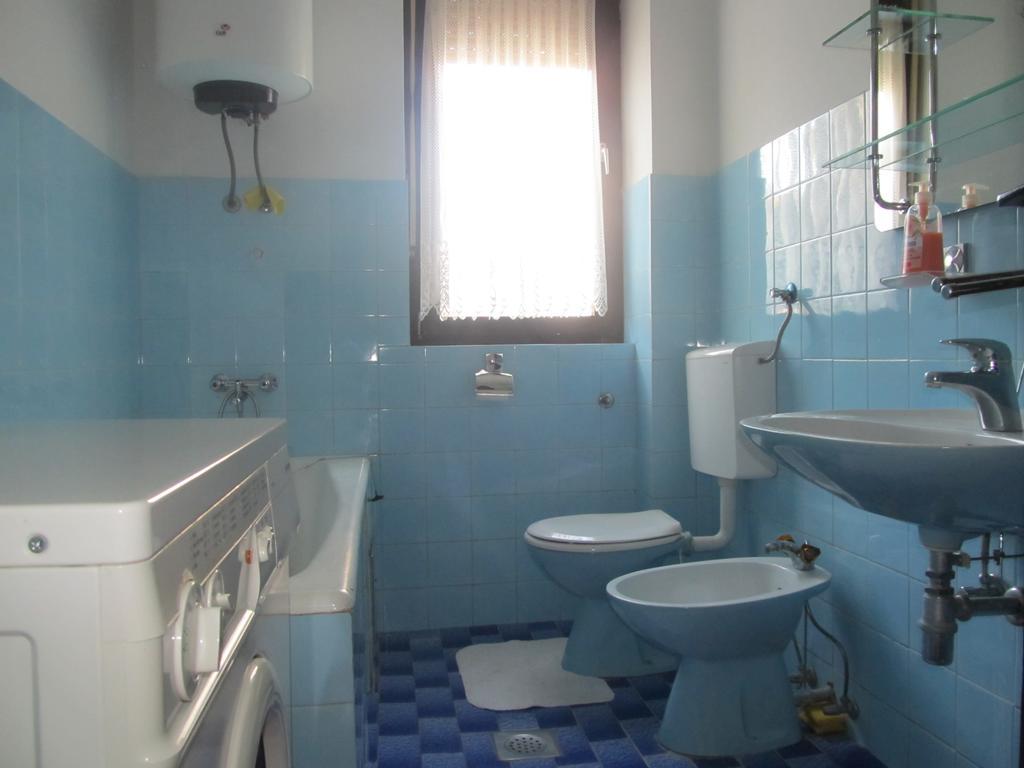 Apartment Razum Pola Esterno foto