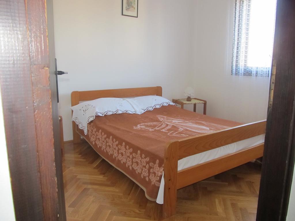 Apartment Razum Pola Esterno foto