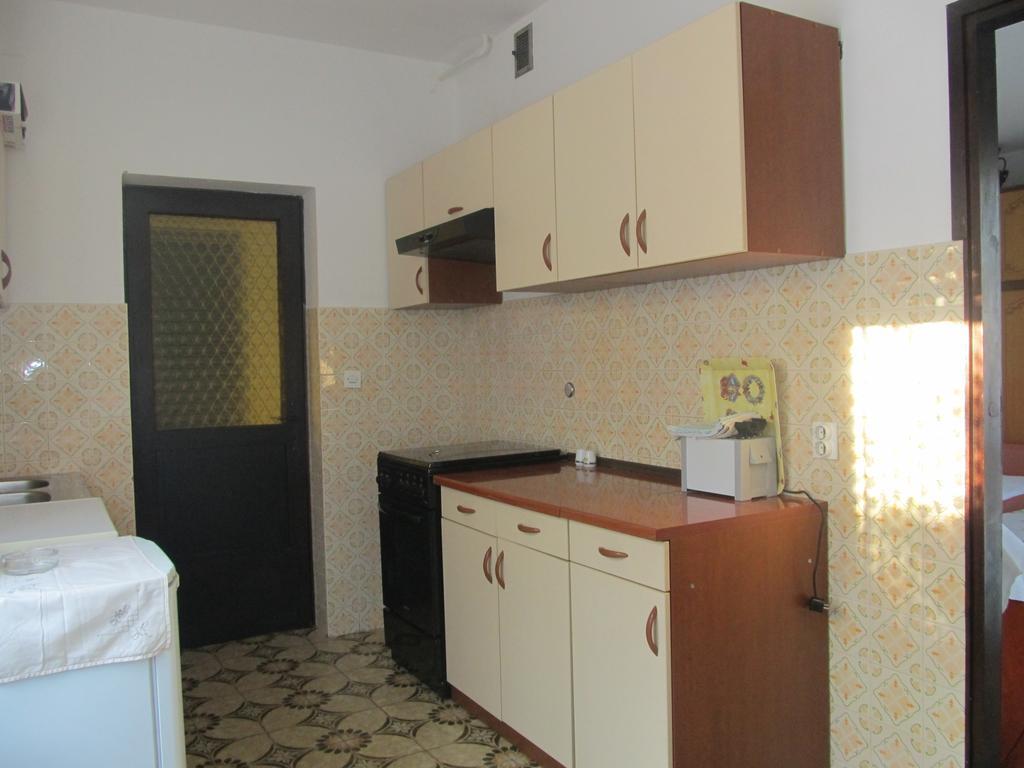 Apartment Razum Pola Esterno foto